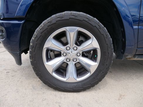 Used 2022 RAM 1500 Limited w/ Body Color Bumper Group RWD image 12