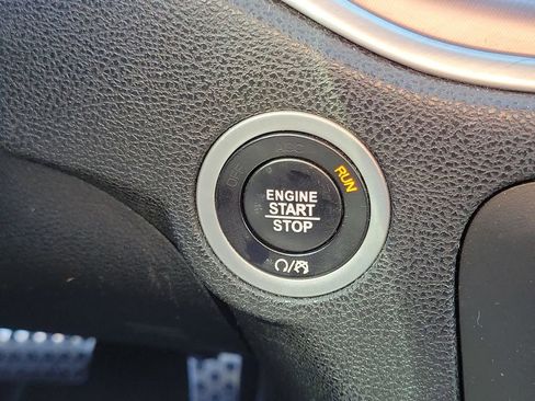 Used 2019 Dodge Charger R/T RWD image 10