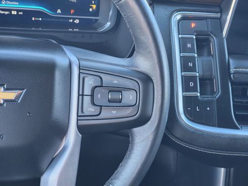 Used 2022 Chevrolet Suburban Premier image 28