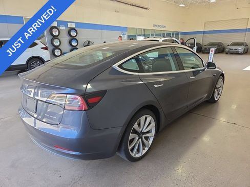 Used 2019 Tesla Model 3 Long Range AWD/4WD image 3