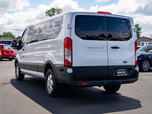 Used 2017 Ford Transit 350 XLT RWD image 13