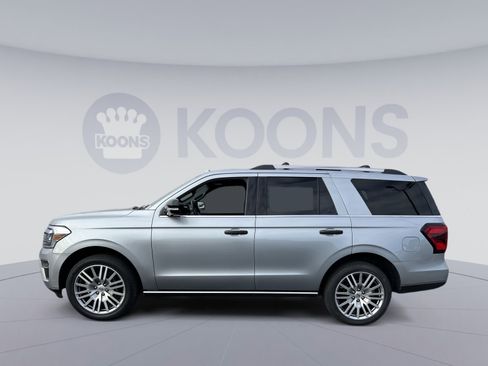 Used 2024 Ford Expedition Limited image 2