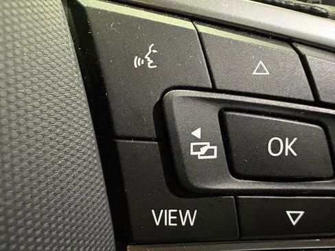 Used 2023 Volkswagen Atlas Cross Sport SEL image 19