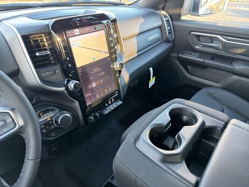 New 2026 RAM 1500 Big Horn AWD/4WD image 28