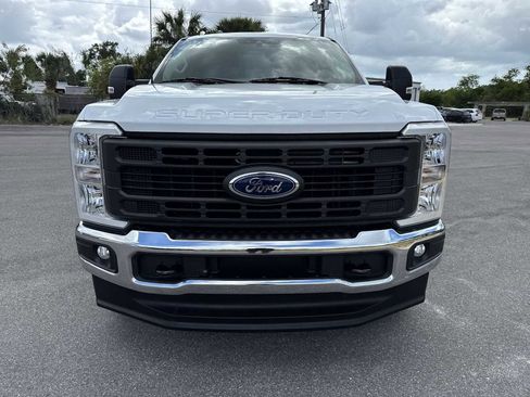 Used 2024 Ford F250 XL w/ XL Chrome Package image 9