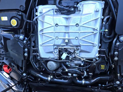 Used 2016 Jaguar F-TYPE R image 45