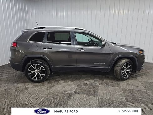 Used 2020 Jeep Cherokee Limited AWD/4WD image 2