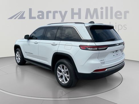Used 2022 Jeep Grand Cherokee Limited AWD/4WD image 3