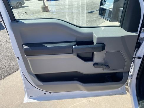 Used 2020 Ford F150 XL image 11