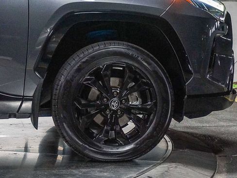 Certified 2023 Toyota RAV4 SE image 6