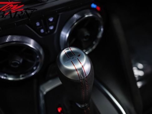 Used 2020 Chevrolet Camaro ZL1 RWD image 46