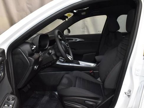 New 2025 Dodge Hornet GT w/ Cold Weather Group image 24