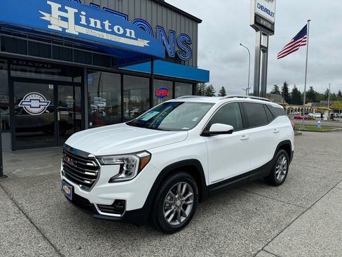 Used 2024 GMC Terrain SLT AWD/4WD image 1