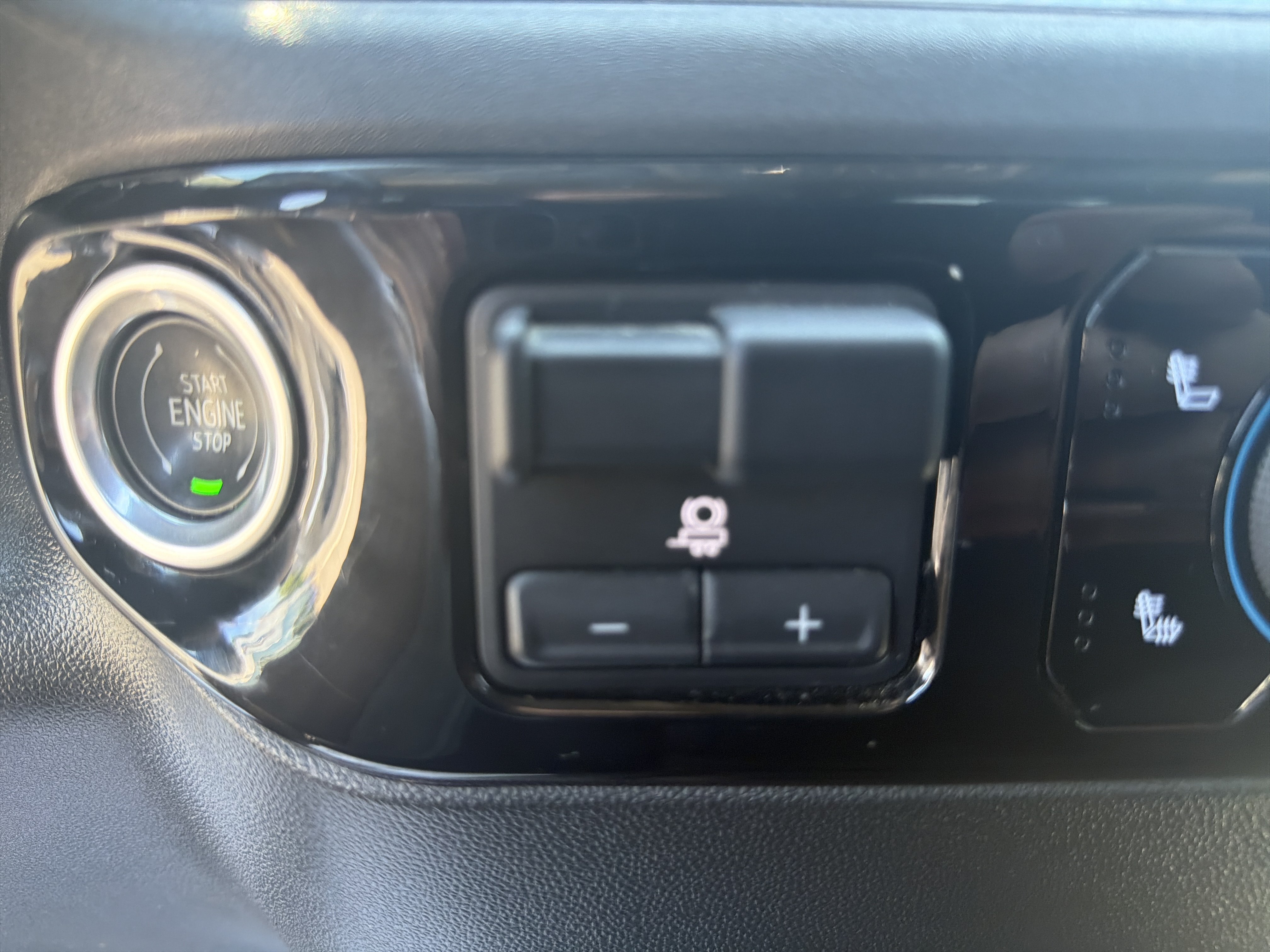Used 2023 Chevrolet Silverado 1500 RST AWD/4WD image 29