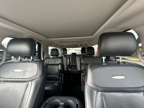 Used 2025 Ford Expedition Max Platinum AWD/4WD image 14