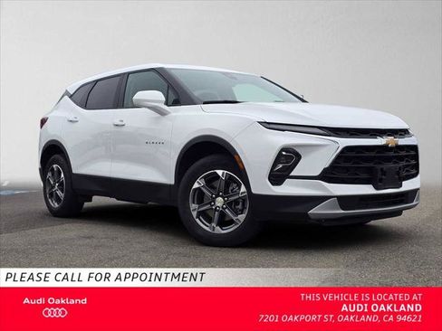 Used 2025 Chevrolet Blazer LT AWD/4WD image 1