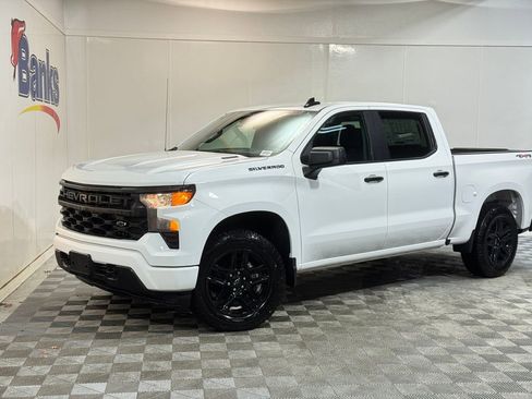 New 2026 Chevrolet Silverado 1500 Custom w/ LPO, Dark Essentials Package image 2