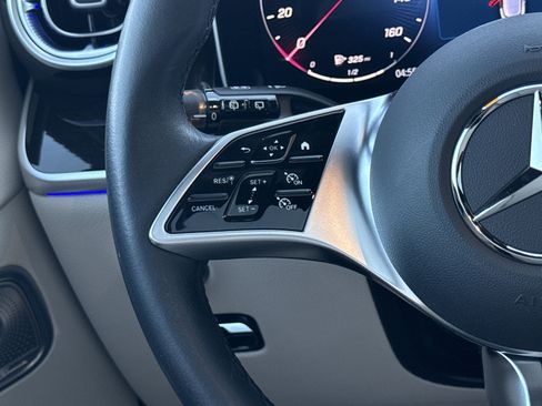 Certified 2025 Mercedes-Benz GLC 300 image 36