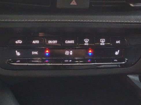 Used 2023 Buick Envision Essence w/ Sport Touring Package image 15