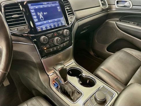 Used 2020 Jeep Grand Cherokee Limited AWD/4WD image 26