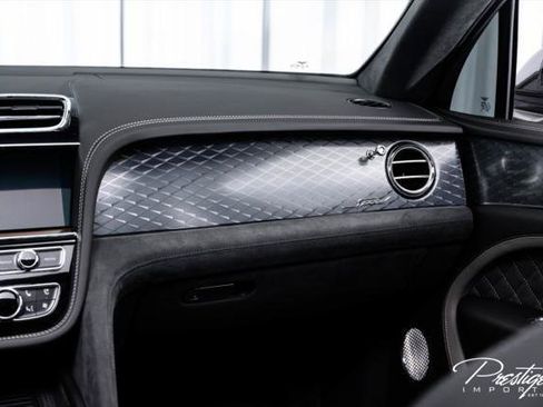 Used 2021 Bentley Bentayga Speed AWD/4WD image 42
