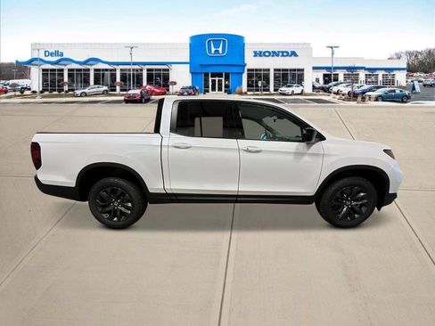 New 2026 Honda Ridgeline Sport image 2