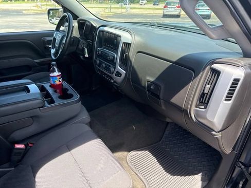 Used 2017 GMC Sierra 1500 SLE w/ Suspension Package, Off-Road AWD/4WD image 16