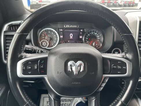 Used 2022 RAM 1500 Big Horn AWD/4WD image 30