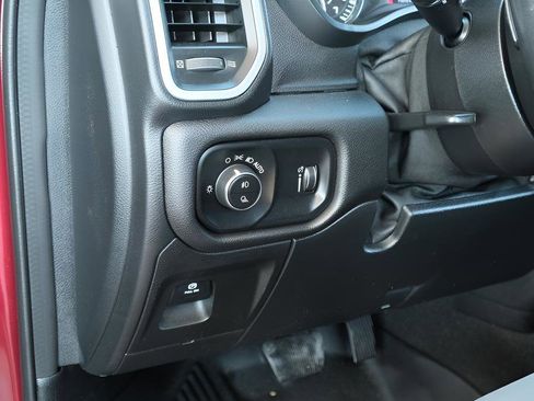 Used 2021 RAM 1500 Big Horn image 9