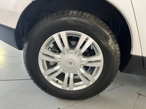 Used 2016 Cadillac SRX Luxury FWD image 17