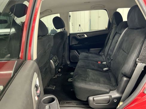 Used 2016 Nissan Pathfinder S image 21