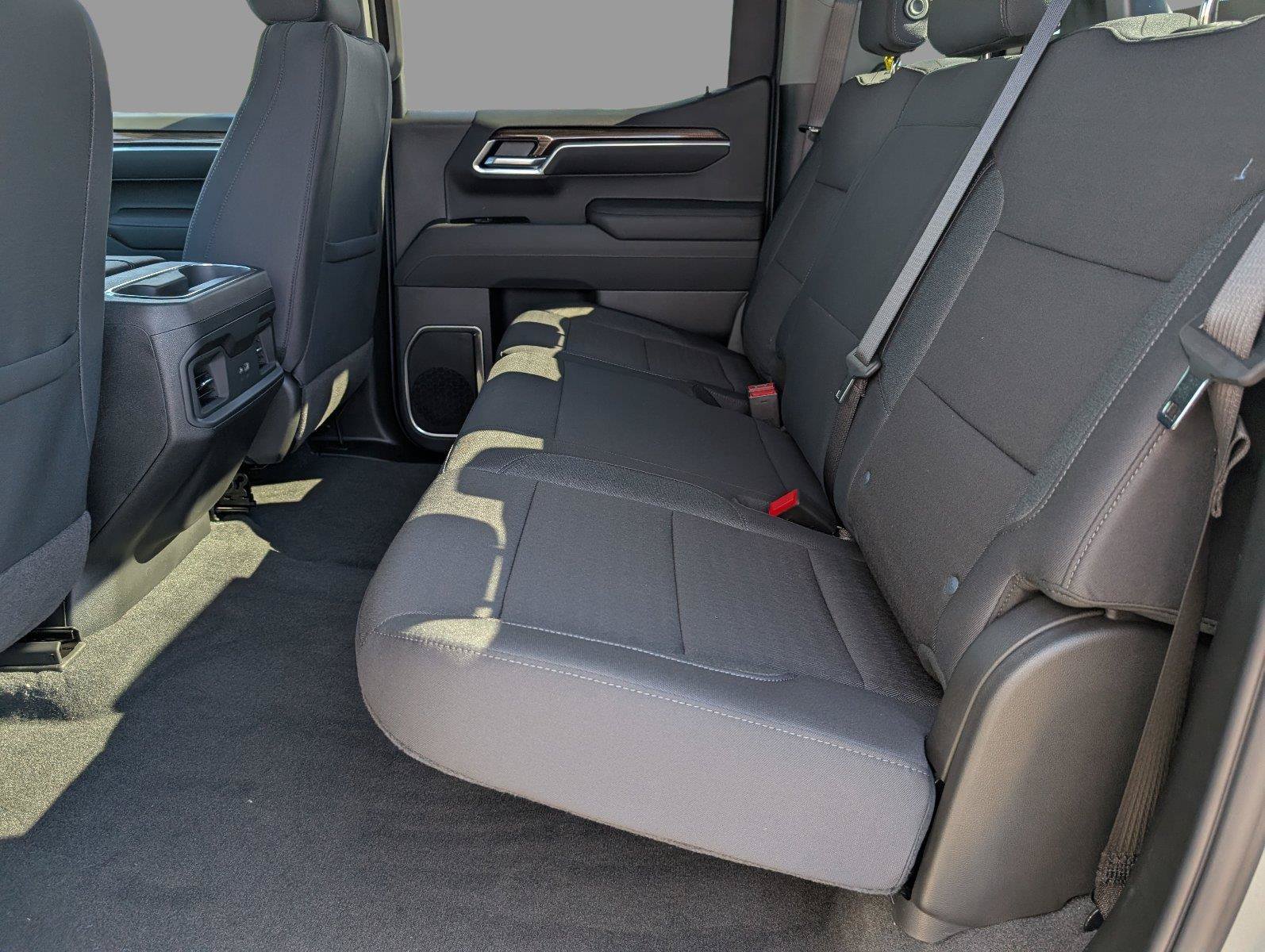 New 2026 Chevrolet Silverado 1500 RST w/ Z71 Off-Road Package AWD/4WD image 32