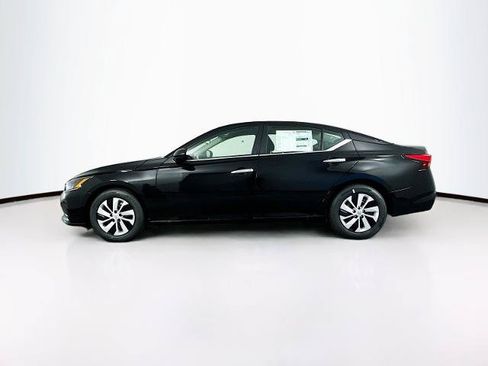 Certified 2025 Nissan Altima 2.5 S FWD image 4
