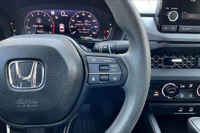 Certified 2025 Honda Accord SE image 14