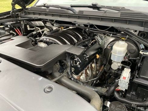 Used 2018 Chevrolet Silverado 1500 High Country image 28