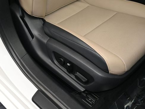 Used 2019 Lexus ES 350 w/ Premium Package image 52