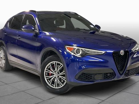 Used 2022 Alfa Romeo Stelvio Sprint image 2