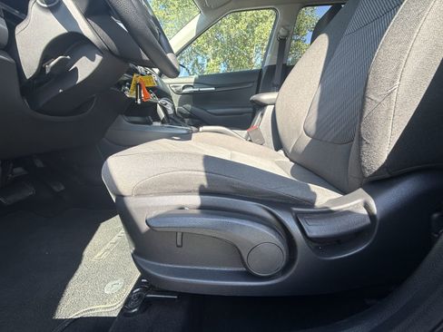 Used 2021 Kia Seltos LX AWD/4WD image 12