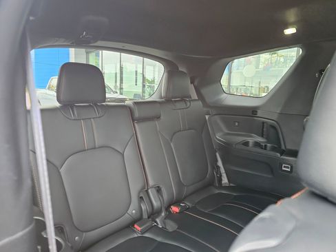 Used 2024 Honda Pilot TrailSport image 13