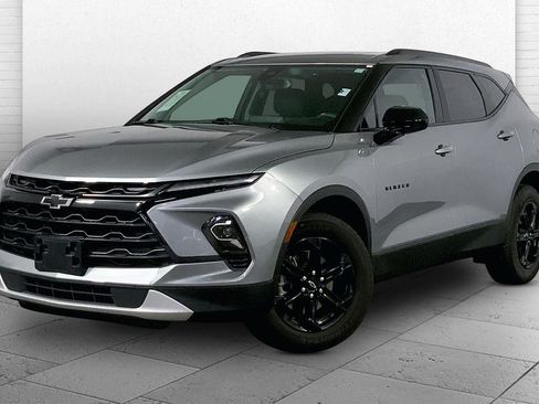 Used 2023 Chevrolet Blazer LT w/ Convenience Package AWD/4WD image 12