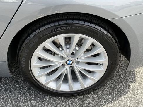 Used 2023 BMW 530i image 34