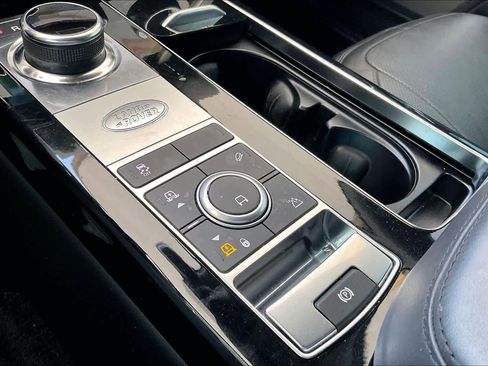Used 2022 Land Rover Range Rover Westminster Edition image 32