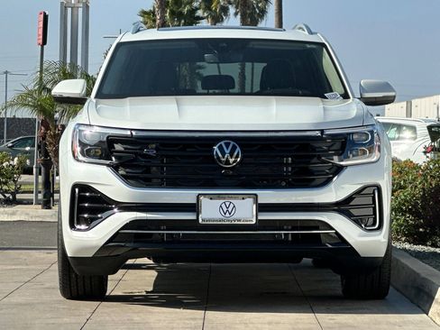 New 2026 Volkswagen Atlas SEL Premium R-Line AWD/4WD image 3