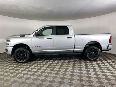 Used 2026 RAM 2500 Big Horn AWD/4WD image 4