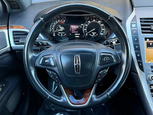 Used 2017 Lincoln MKZ Reserve w/ Climate Package FWD image 19