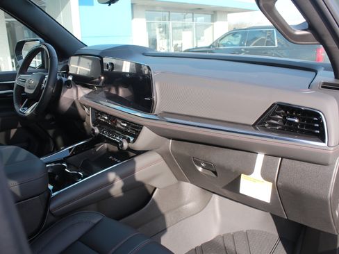 New 2026 Chevrolet Suburban RST w/ Advanced Technology Package image 14