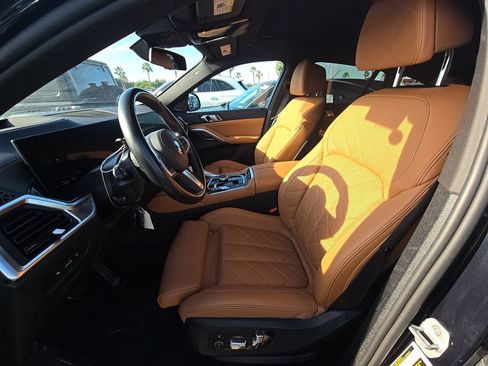 Used 2026 BMW X6 xDrive40i AWD/4WD image 5