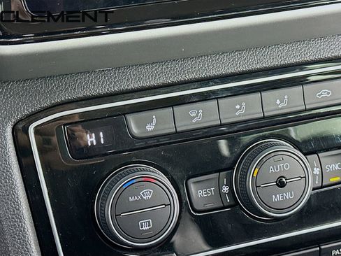 Used 2022 Volkswagen Atlas SE image 23