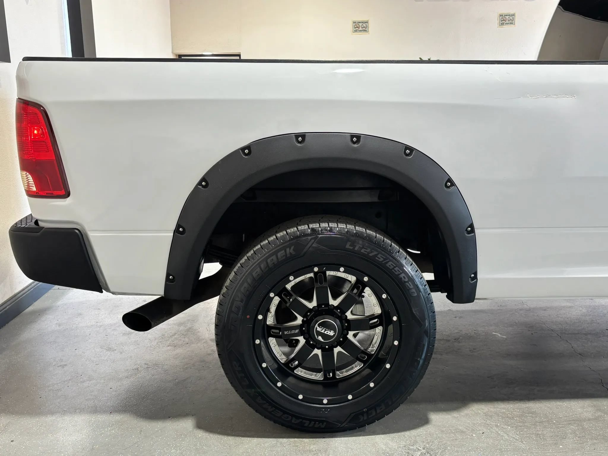 Used 2015 RAM 3500 Tradesman RWD image 11