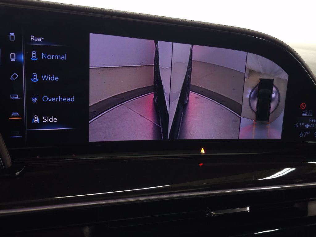 Used 2024 Cadillac Escalade Sport Platinum w/ LPO, ONYX Package AWD/4WD image 35